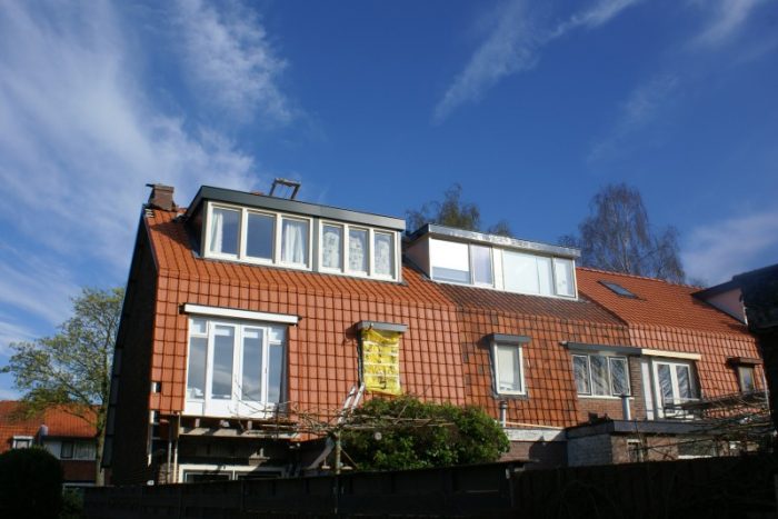 Renovatie pannendak met verticale pannen